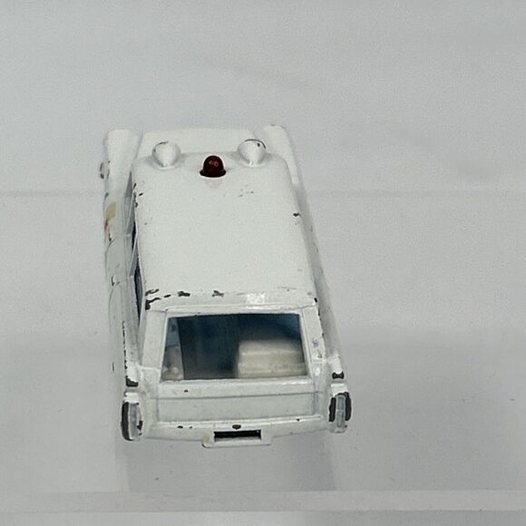Matchbox Lesney NO. 54 S & S Cadillac Ambulance Superfast White - Picture 5 of 8